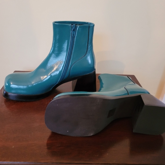 Jeffrey Campbell booties - Picture 2 of 2